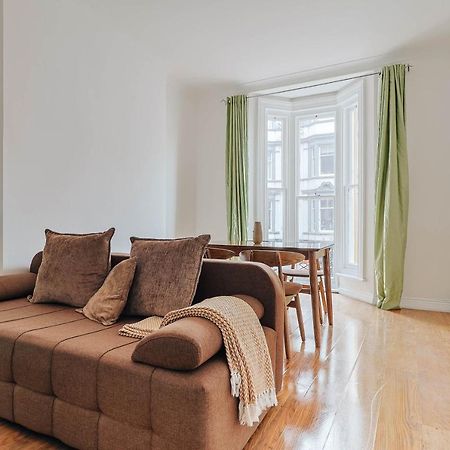 City Central Apartment Борнмут Экстерьер фото